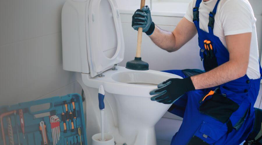 Professional septic pumping service in London, AR